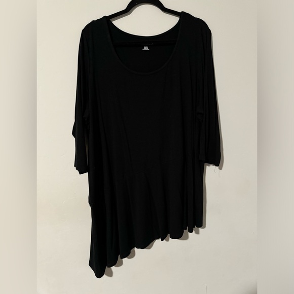 Jessica London - Asymmetrical Tunic Top - Picture 1 of 7
